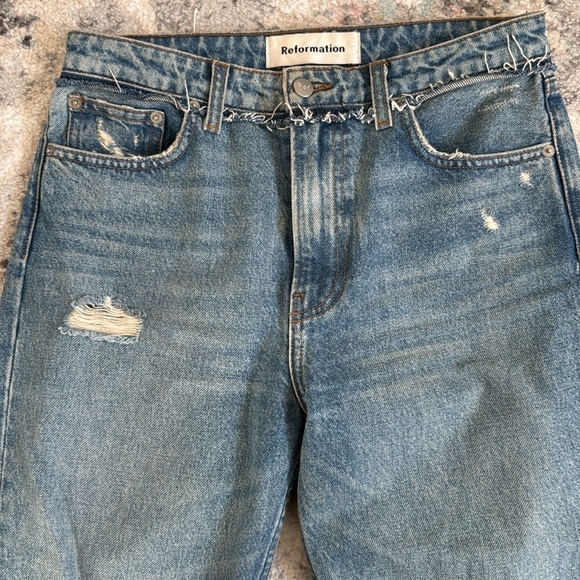 Reformation Julia Jeans In Savu Wash - Picture 5 of 14